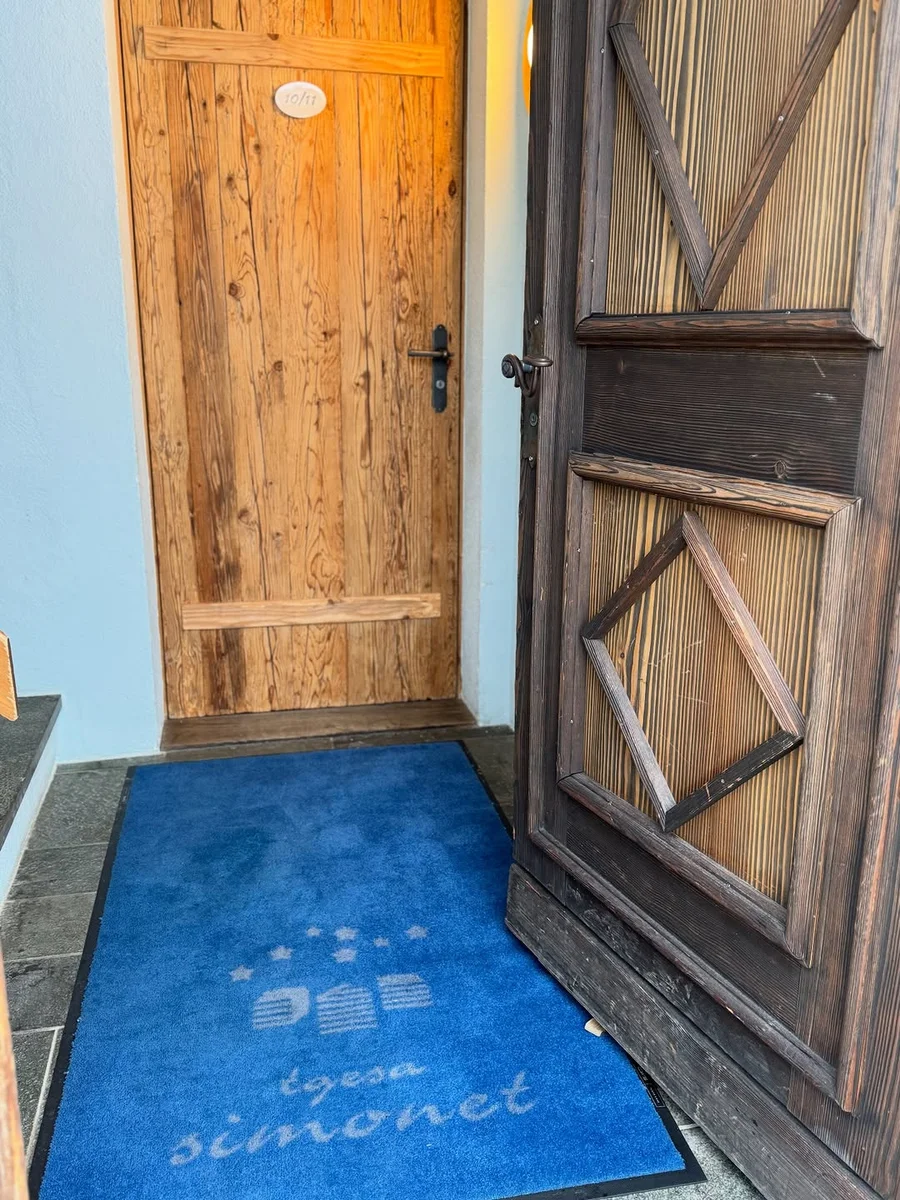 \ud83d\udc99Tgesa Simonet\ud83d\udc99\n\nDer Charme ist sp\…